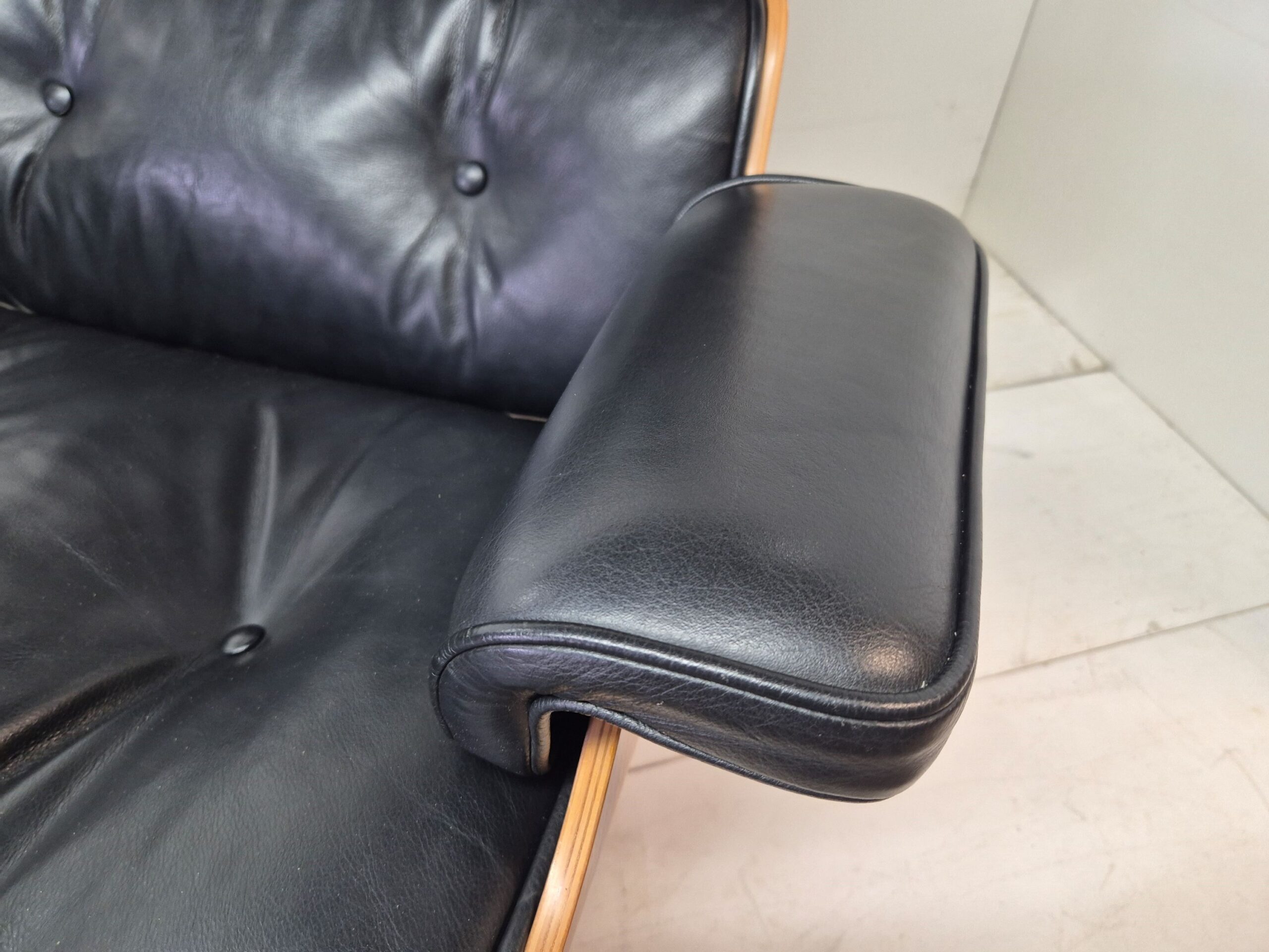 Lounge Chair Eames En Palissandre, en parfait état! Mobilier international - Image 2