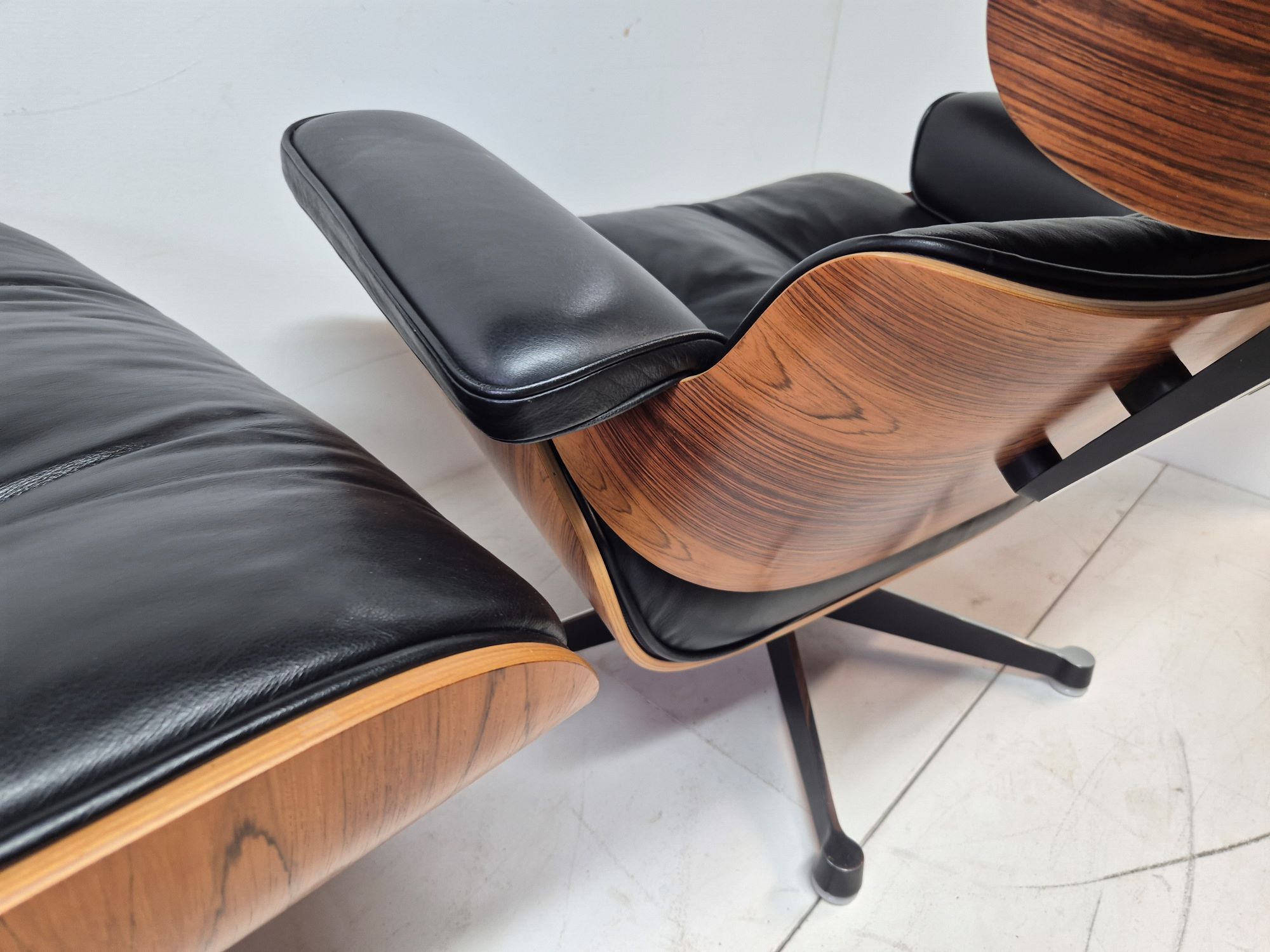 Lounge Chair Eames En Palissandre, en parfait état! Mobilier international - Image 6