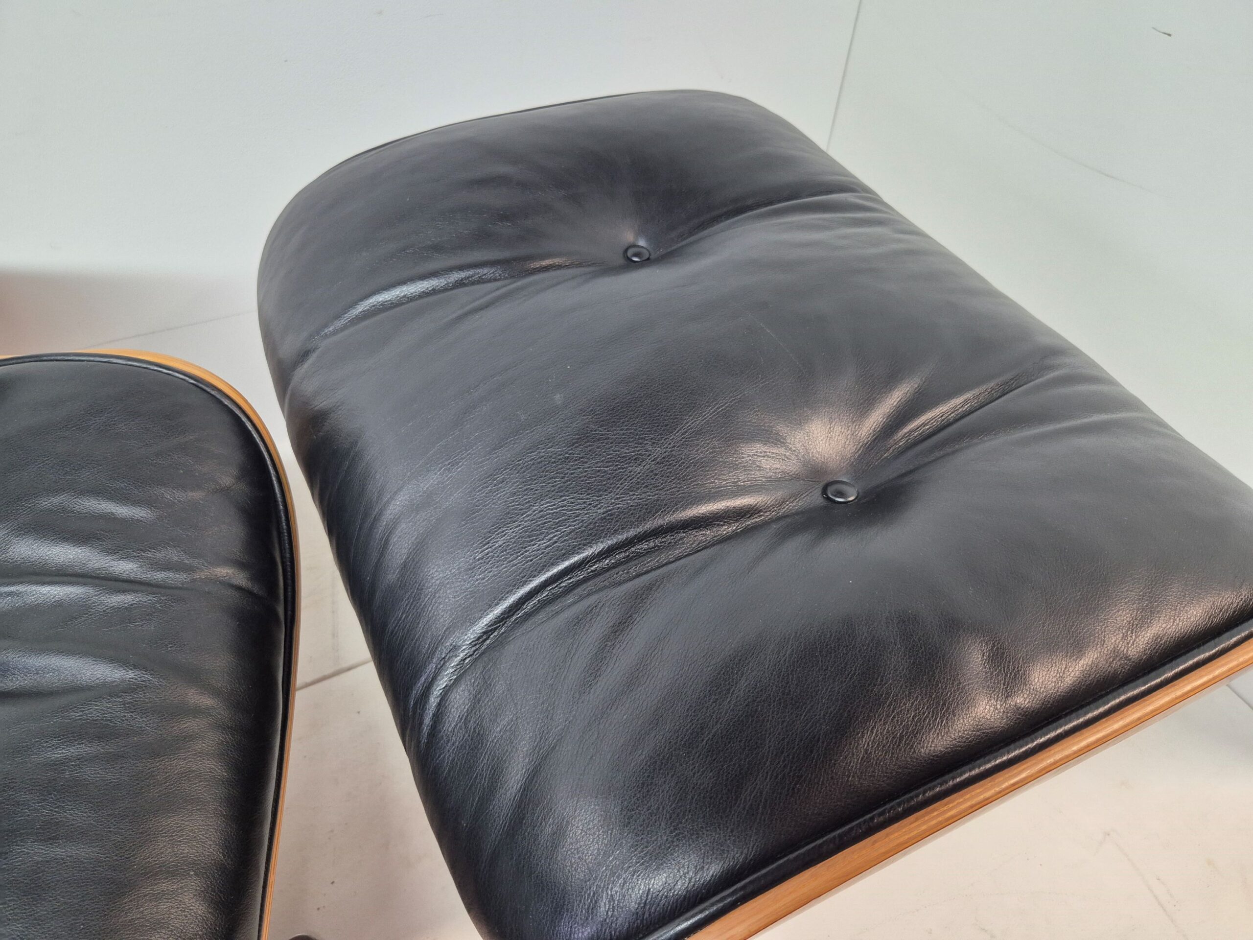 Lounge Chair Eames En Palissandre, en parfait état! Mobilier international - Image 8